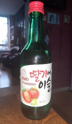 Jinro Soju, Chamisul Strawberry, 13% Vol 0,36l Fl